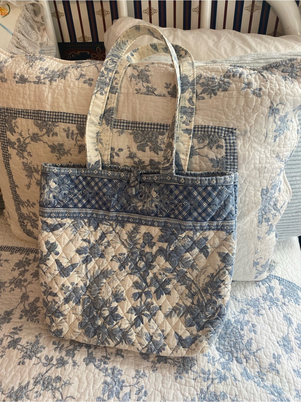 Vera Bradley Vintage Blue Toile Medium Button Tote Bag